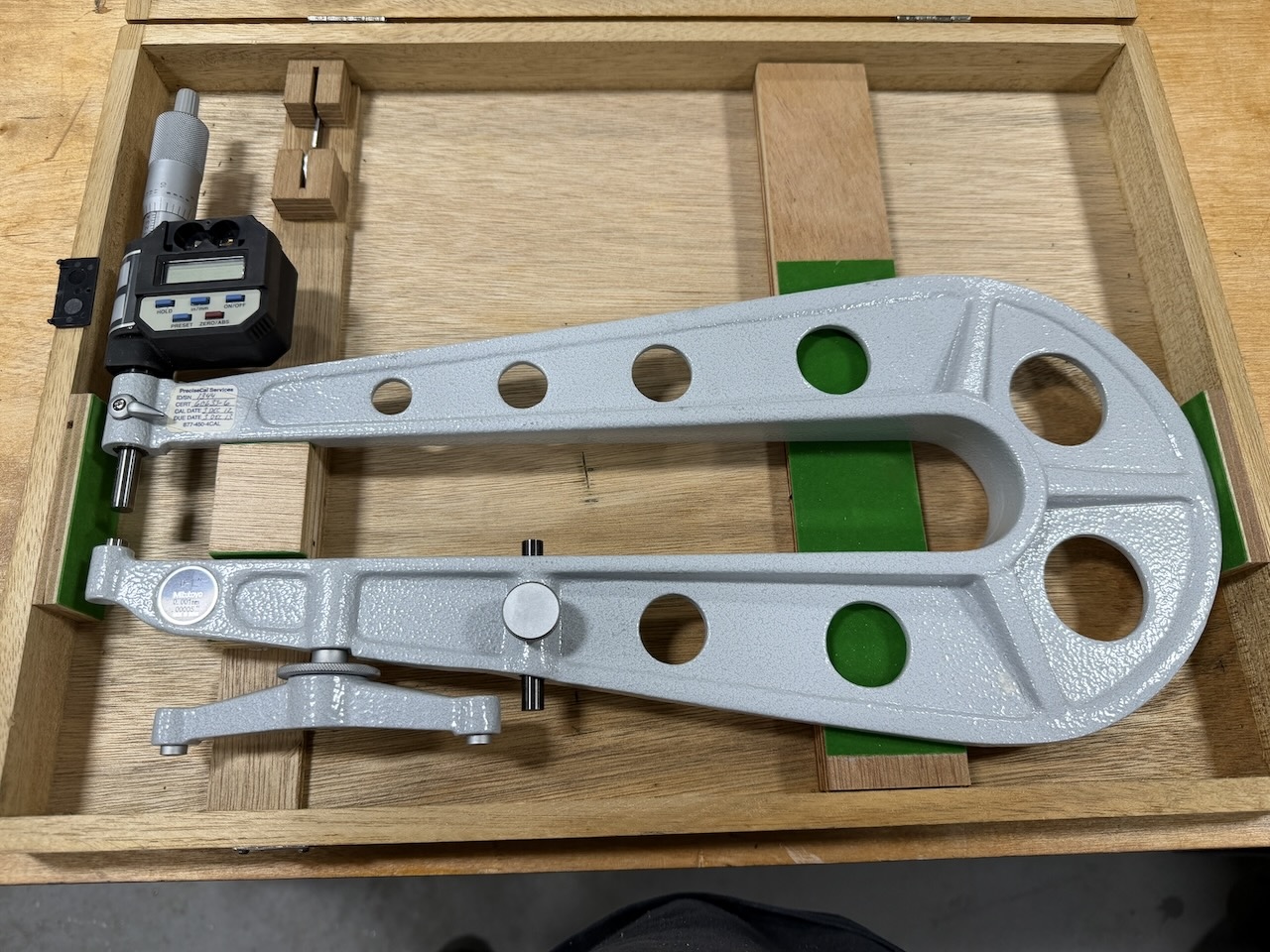 Mitutoyo 389-514 Sheet Metal Micrometer