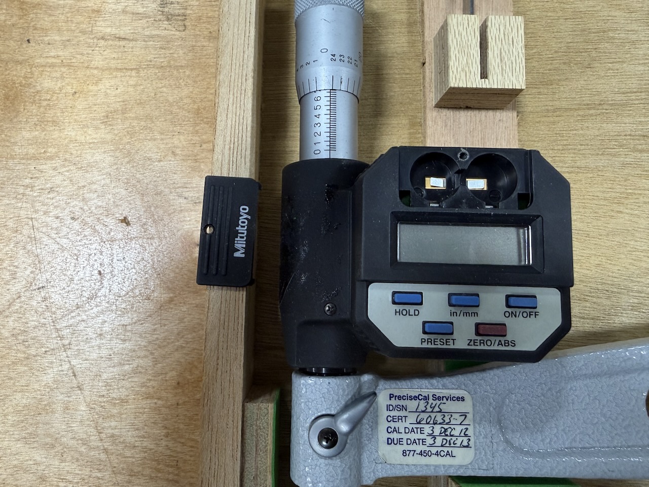 Mitutoyo 389-514 Sheet Metal Micrometer